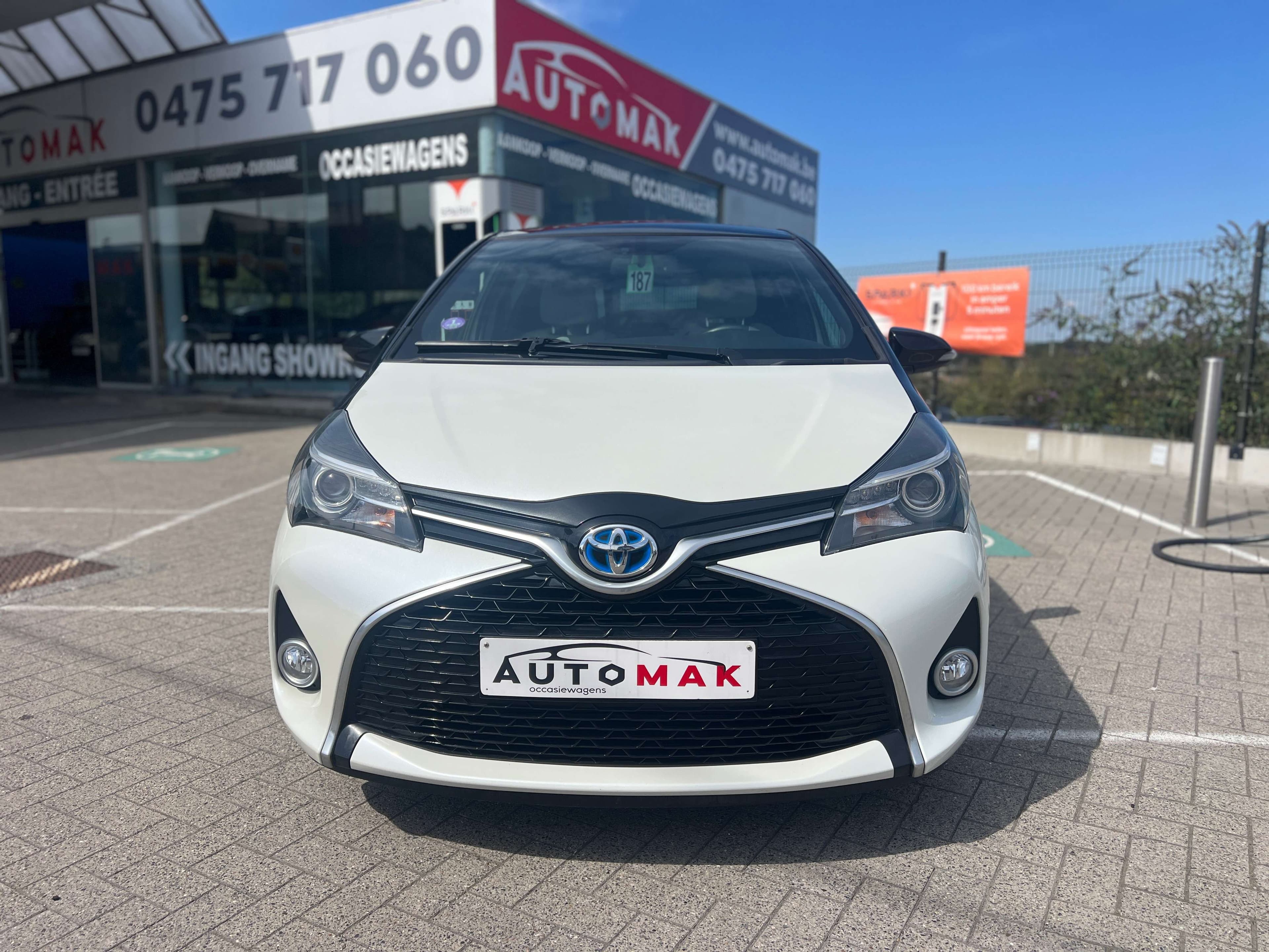 Toyota Yaris 2016 Blanc — vue principale